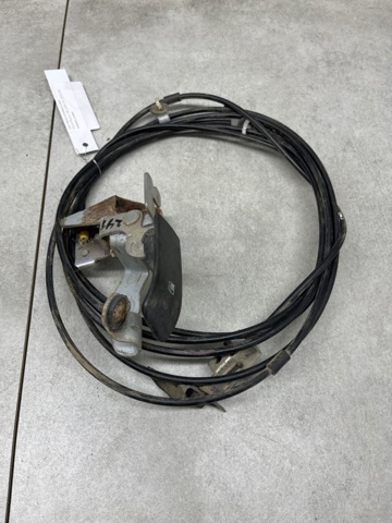 Трос открывания лючка бензобака BP4K56880C MAZDA