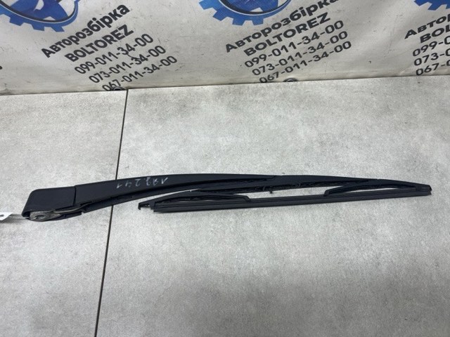 BP4K67421 MAZDA Рычаг-поводок стеклоочистителя заднего стекла купить в Ирпень
