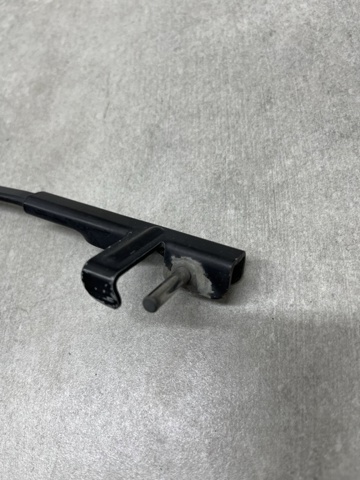 MAZDA BP4L67321D Поводок стеклоочистителя в наличии Днепр