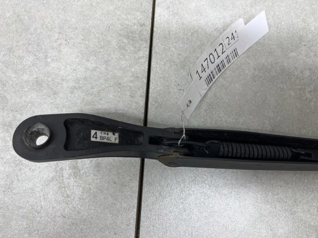 BP4L67321D MAZDA Поводок стеклоочистителя купить в Ирпень