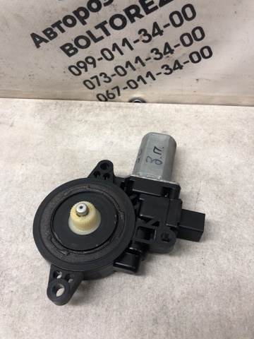 MAZDA D6515858XB Мотор стеклоподъемника двери передней правой в наличии Сумы