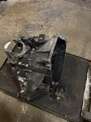 MAZDA D65503000 КПП в наличии Запорожье