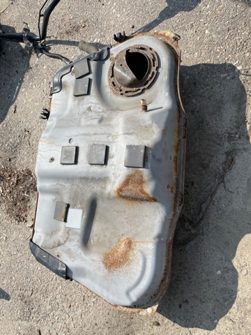 DG9Z9002F FORD Бак топливный купить в Полтава