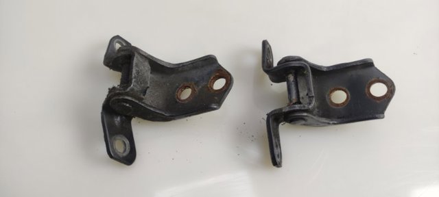 E11259210 MAZDA Петля двери передней купить в Украина