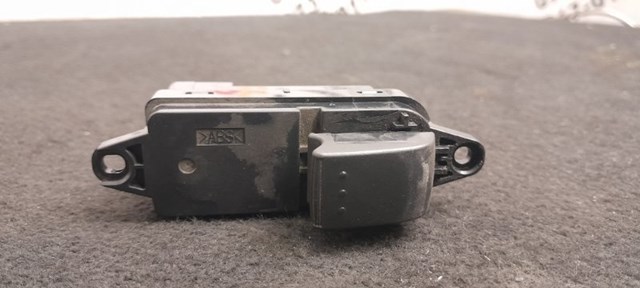 MAZDA EG2366370A Кнопка включения мотора стеклоподъемника передняя правая в наличии Хмельницкий