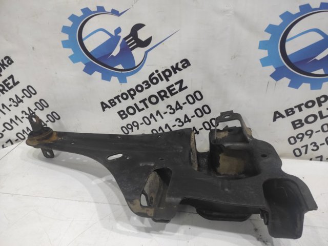 MAZDA EH4428200 Цапфа задняя правая в наличии Житомир