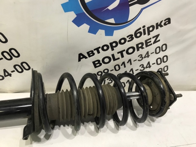 MAZDA EH4834700 Амортизатор передний правый в наличии Ровно