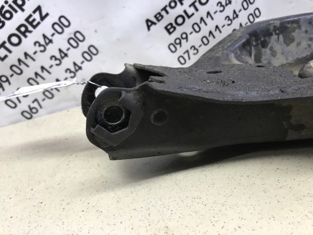 MAZDA GHP928300 Рычаг задней подвески поперечный правый в наличии Харьков