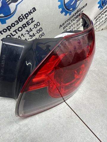 Фонарь задний правый, внешний GHP951150A MAZDA