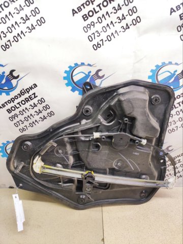 Стеклоподъемник задней левой двери GHP973590B MAZDA