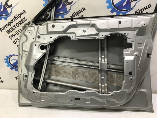 H0100CG0MM NISSAN Дверь передняя правая купить в Украина