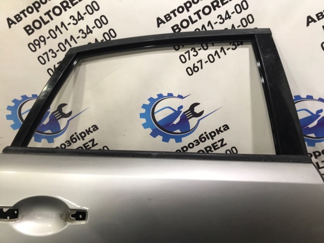 NISSAN H2100CG0MM Дверь задняя правая в наличии Киев