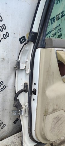 NISSAN HBA0M1BAMA Дверь задняя правая в наличии Ирпень