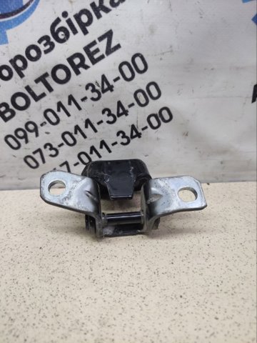 KD5373210 Петля двери задней левой купить Ровно