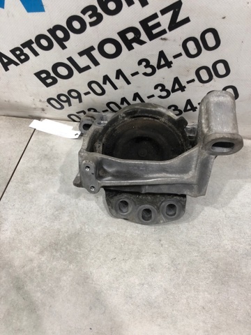 MAZDA KD6239060A Правая подушка двигателя в наличии Хмельницкий