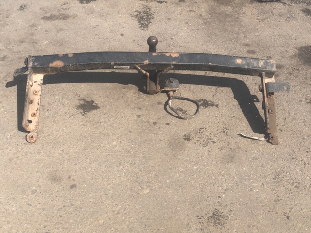 Прицепное KE500EQ500 NISSAN