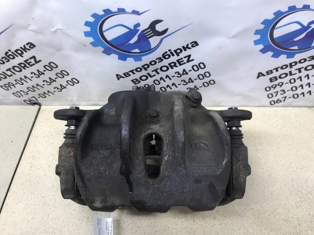 Суппорт тормозной передний правый LR015569 LAND ROVER