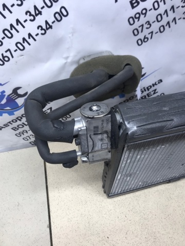 Охладитель воздуха LR043353 LAND ROVER