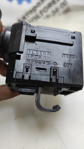 M29843 HONDA Правый подрулевой переключатель купить в Чернигов