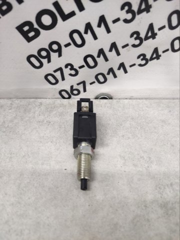 MITSUBISHI MB435457 Датчик стоп сигнала в наличии Кривой Рог