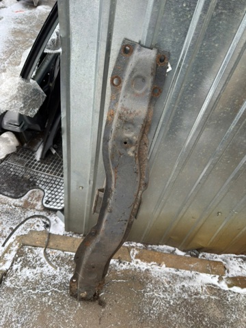 MB891751 MITSUBISHI Балка крепления коробки передач купить в Ужгород