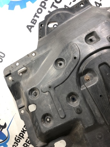 MN154383 MITSUBISHI Защита двигателя купить в Винница
