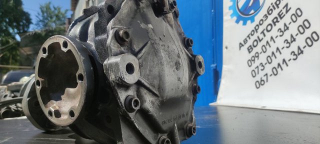 MERCEDES R1243513008 Крышка редуктора заднего в наличии Черновцы
