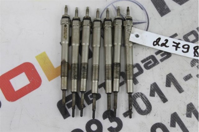 R2AA18601 Свеча накала купить Сумы