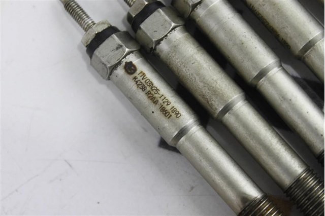 MAZDA R2AA18601 Свечи накала в наличии Полтава