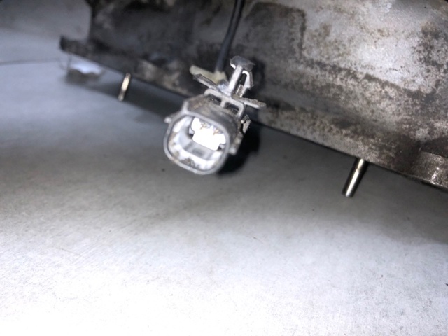 SH0113100B MAZDA Коллектор впускной купить в Днепр