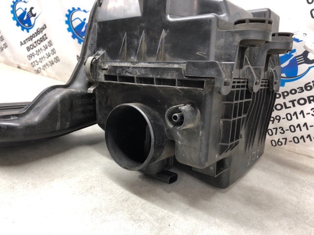 SH01133AYB MAZDA Корпус воздушного фильтра, нижняя часть купить в Запорожье