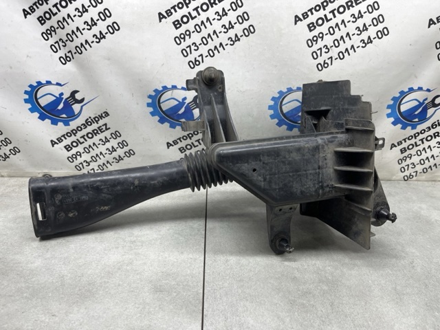 Воздухозаборник Z60113200A MAZDA