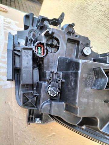 260109UF0D NISSAN Правая фара купить в Днепр