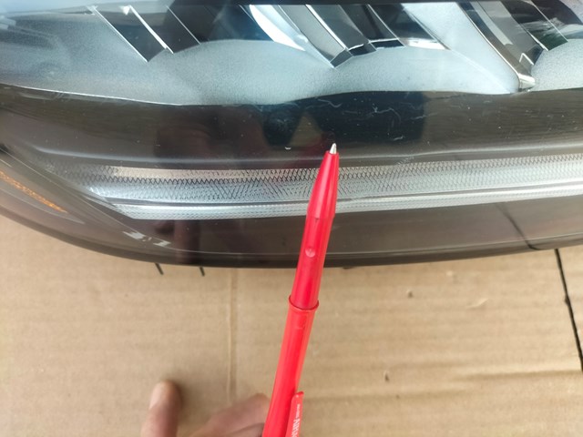 NISSAN 260109UF0E Правая фара в наличии Ирпень