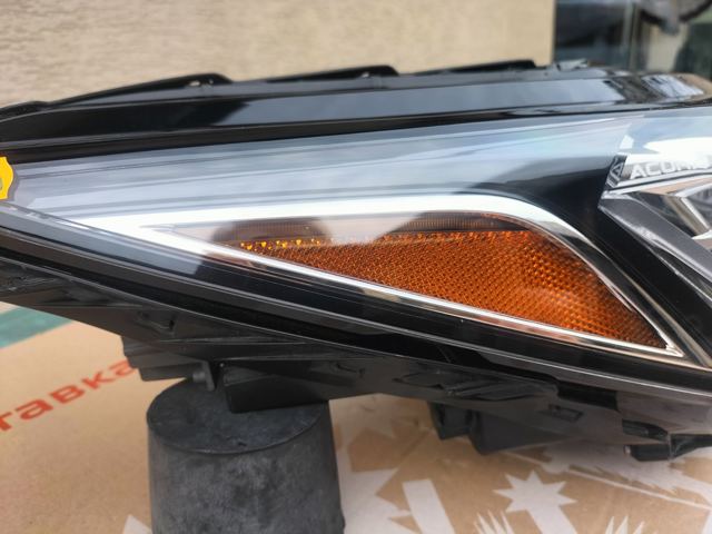 HONDA 33100TYAA01 Правая фара в наличии Чернигов