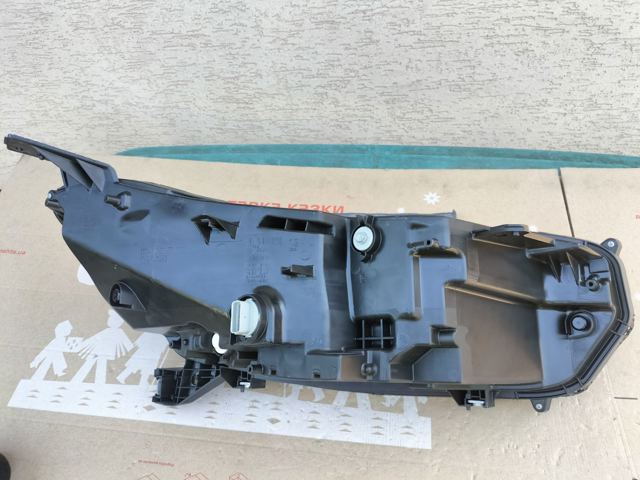 331503A0A02 HONDA Левая фара купить в Николаев