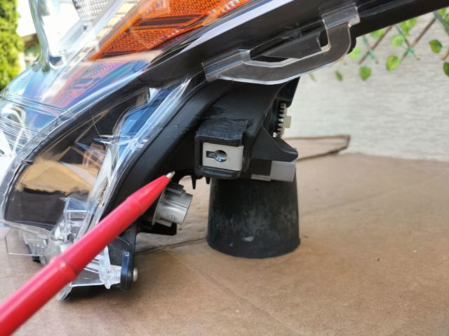 8107047710 TOYOTA Фара левая купить в Одесса