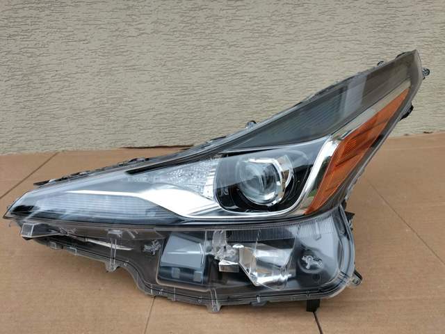 Фара основная левая 8107047870 TOYOTA