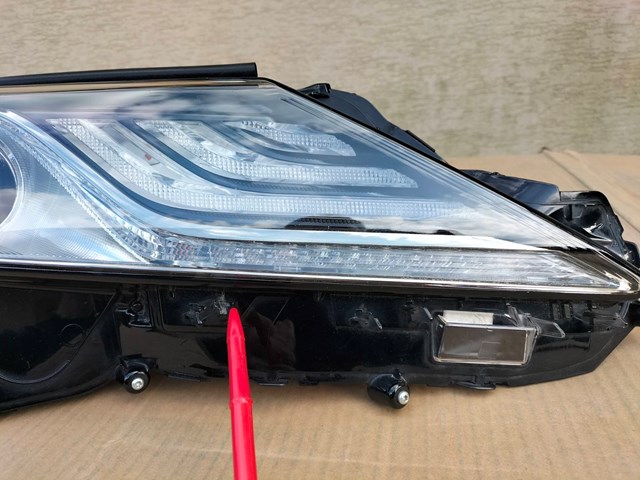 8111006D80 TOYOTA Правая фара купить в Каменское