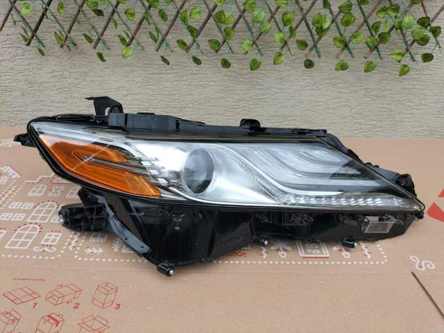 8111006D80 Фара правая купить Павлоград