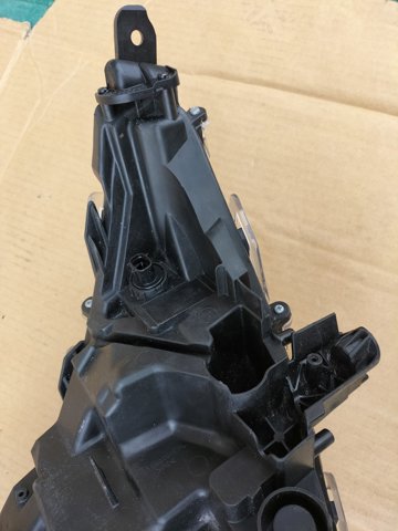 811100R140 TOYOTA Правая фара купить в Кривой Рог
