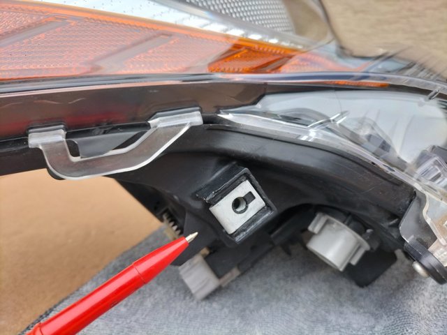 8114047710 TOYOTA Правая фара купить в Львов