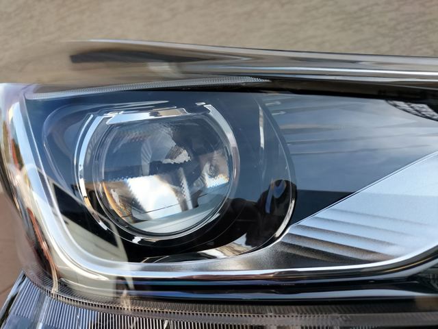 8114047A00 TOYOTA Фара правая купить в Черновцы