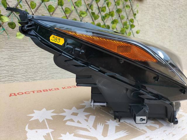 8114078190 TOYOTA Правая фара купить в Киев