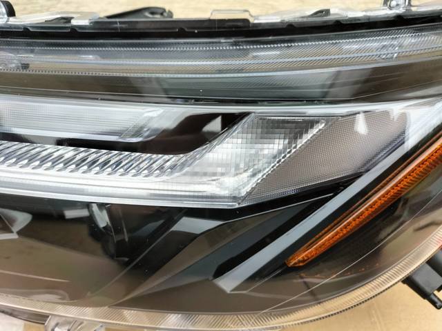 811500R360 TOYOTA Фара левая купить в Харьков
