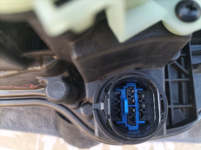 92102CW150 HYUNDAI Правая фара купить в Харьков