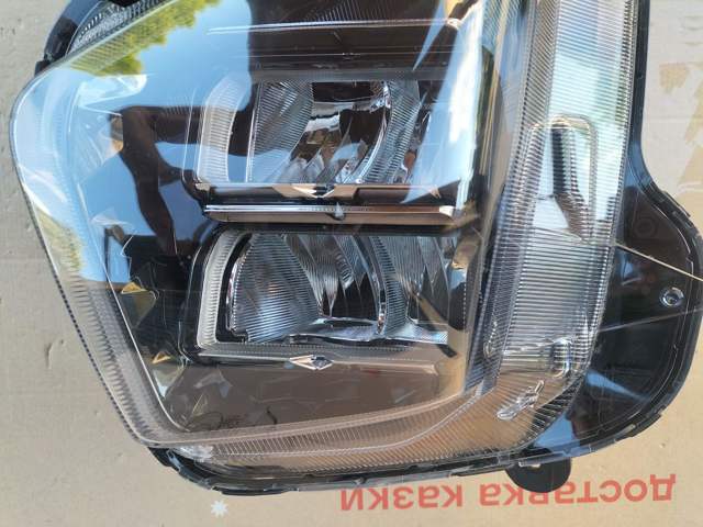 92102CW150 HYUNDAI Фара правая купить в Житомир