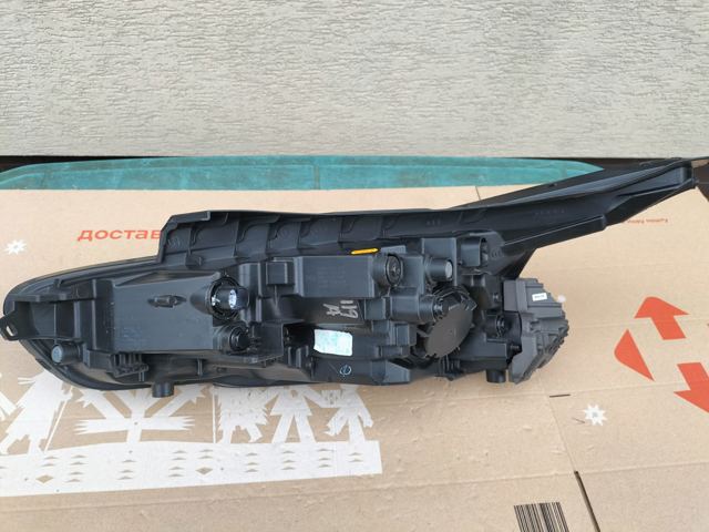92102L3100 HYUNDAI Правая фара купить в Хмельницкий