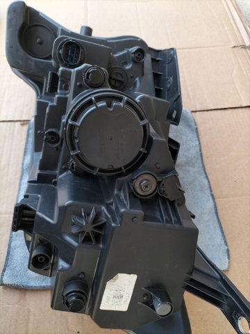 92102R5020 HYUNDAI Фара правая купить в Ирпень