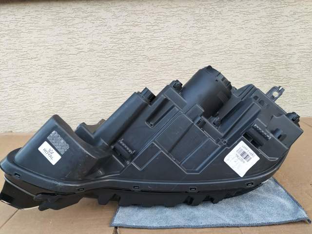 HYUNDAI 92102R5020 Фара правая в наличии Винница